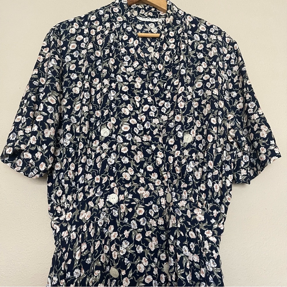 Chaus Floral Tie Waist Midi Dress - Picture 15 of 17